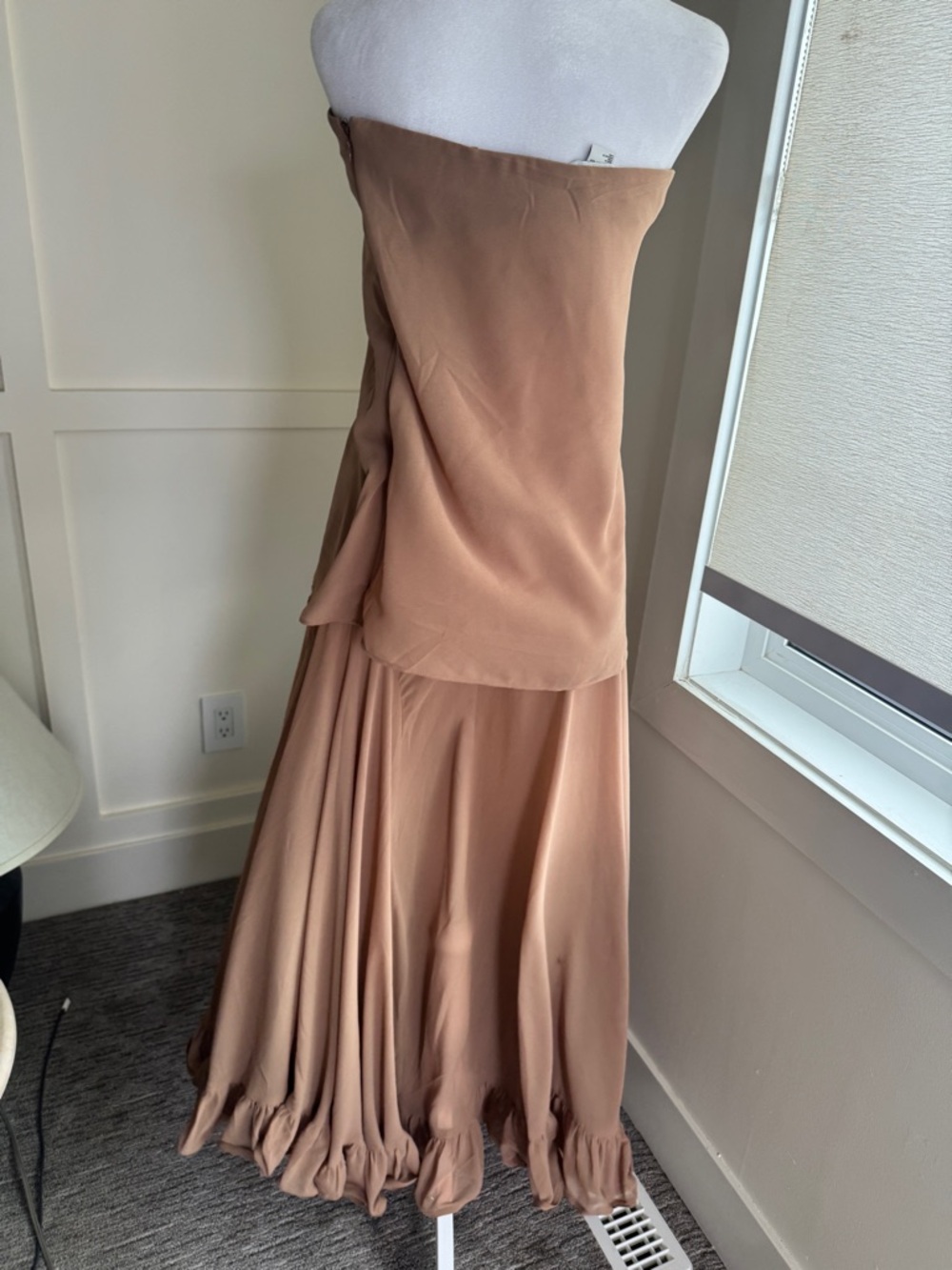 Stunning H&M Edition Ruffled-Hem Dress - Picture 12 of 14